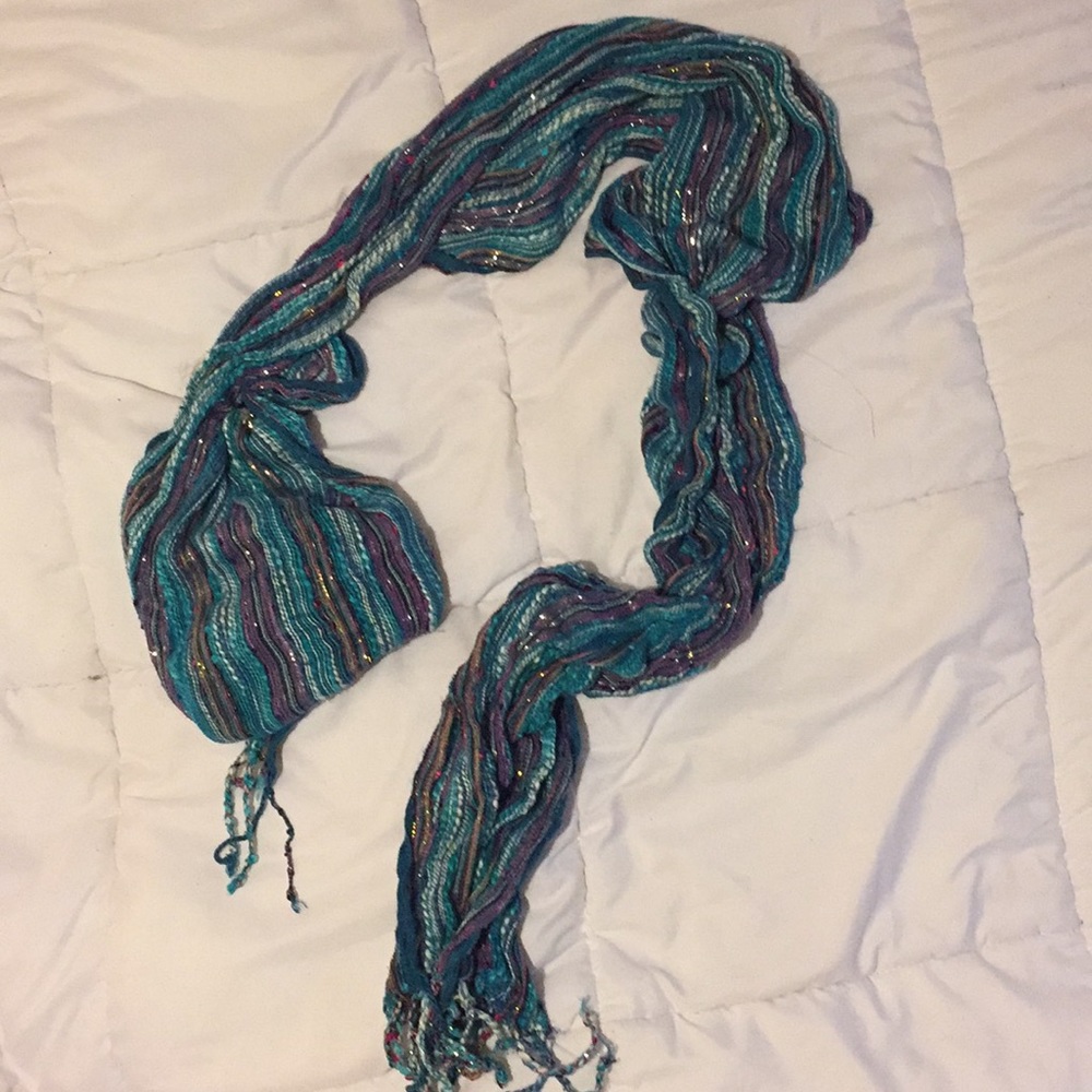 Gorgeous sparkly scarf